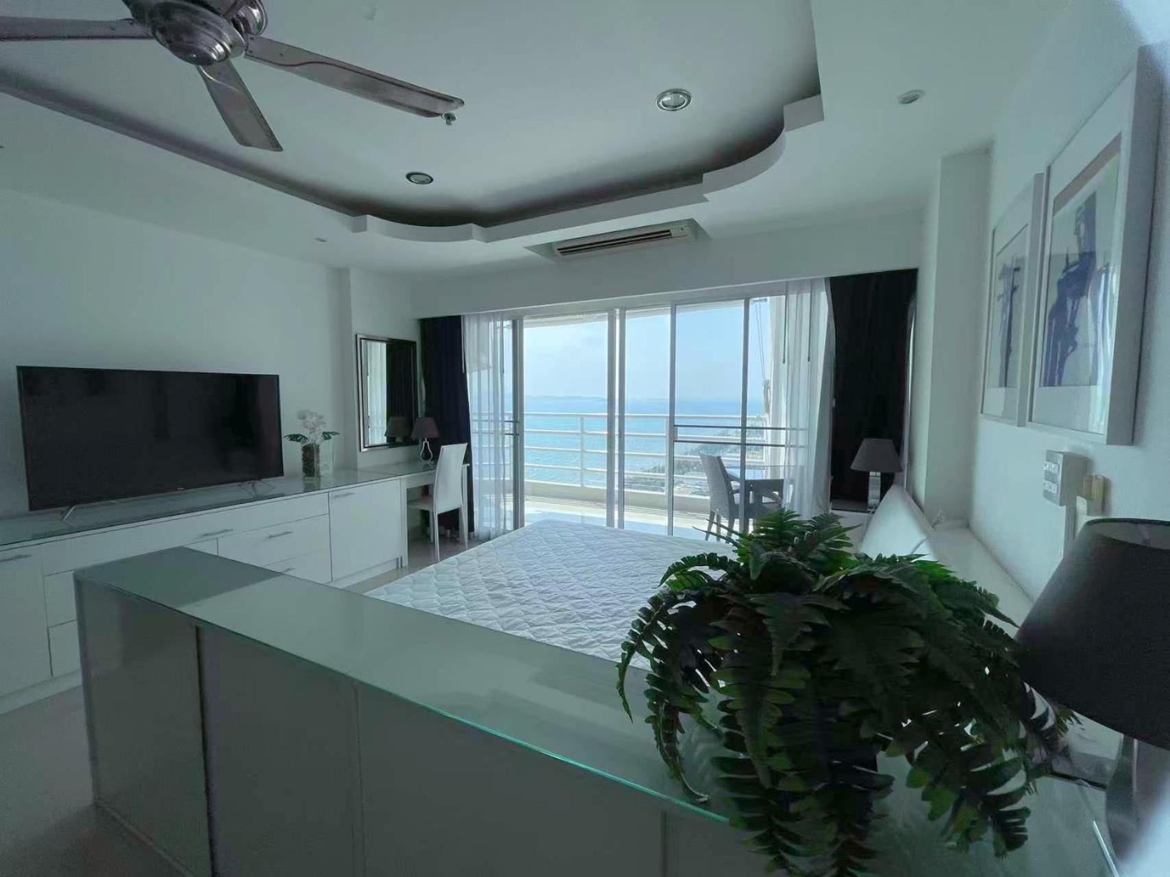 Beautiful Sea View Beach Front Condo Pattaya Bagian luar foto