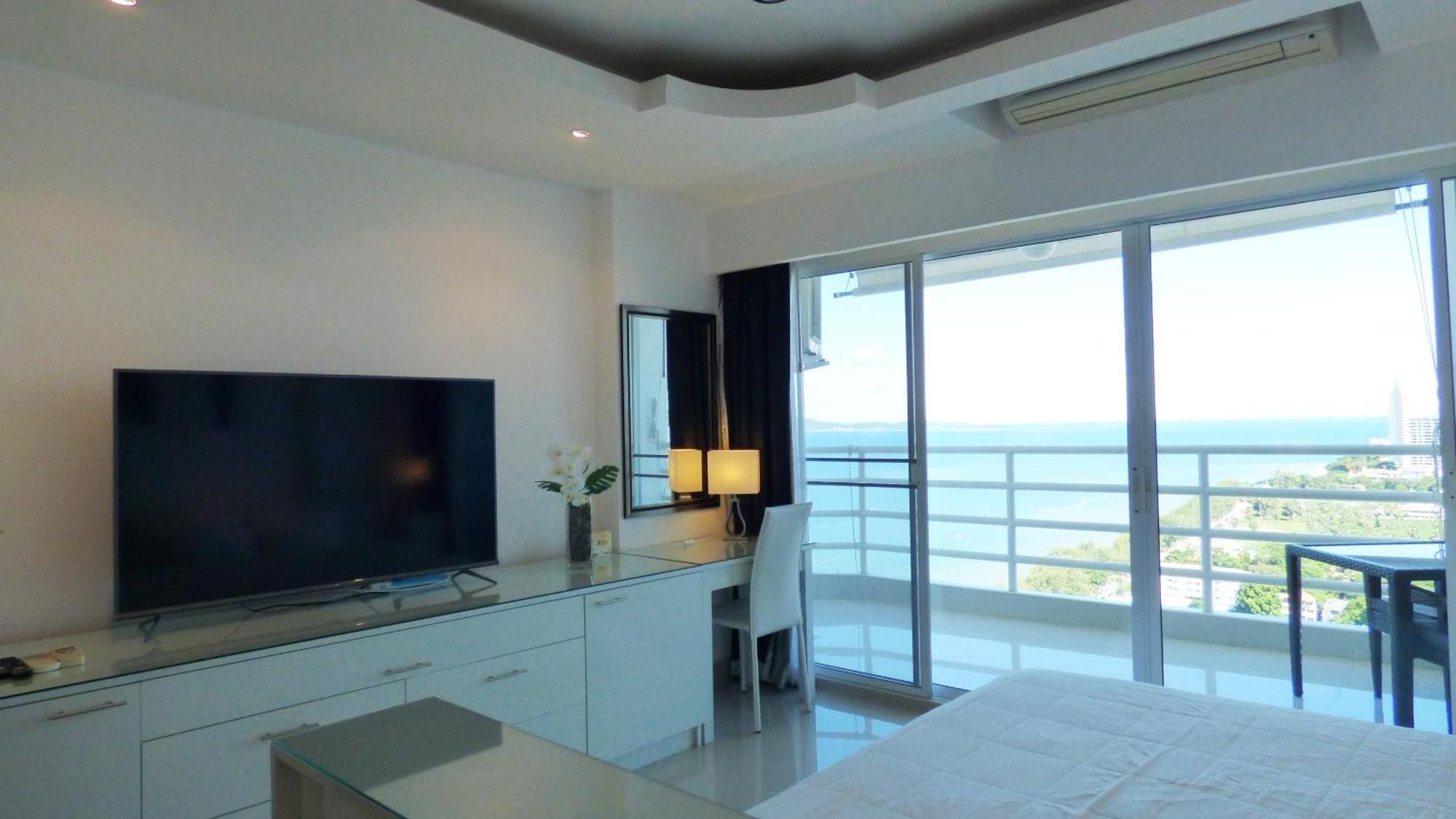 Beautiful Sea View Beach Front Condo Pattaya Bagian luar foto