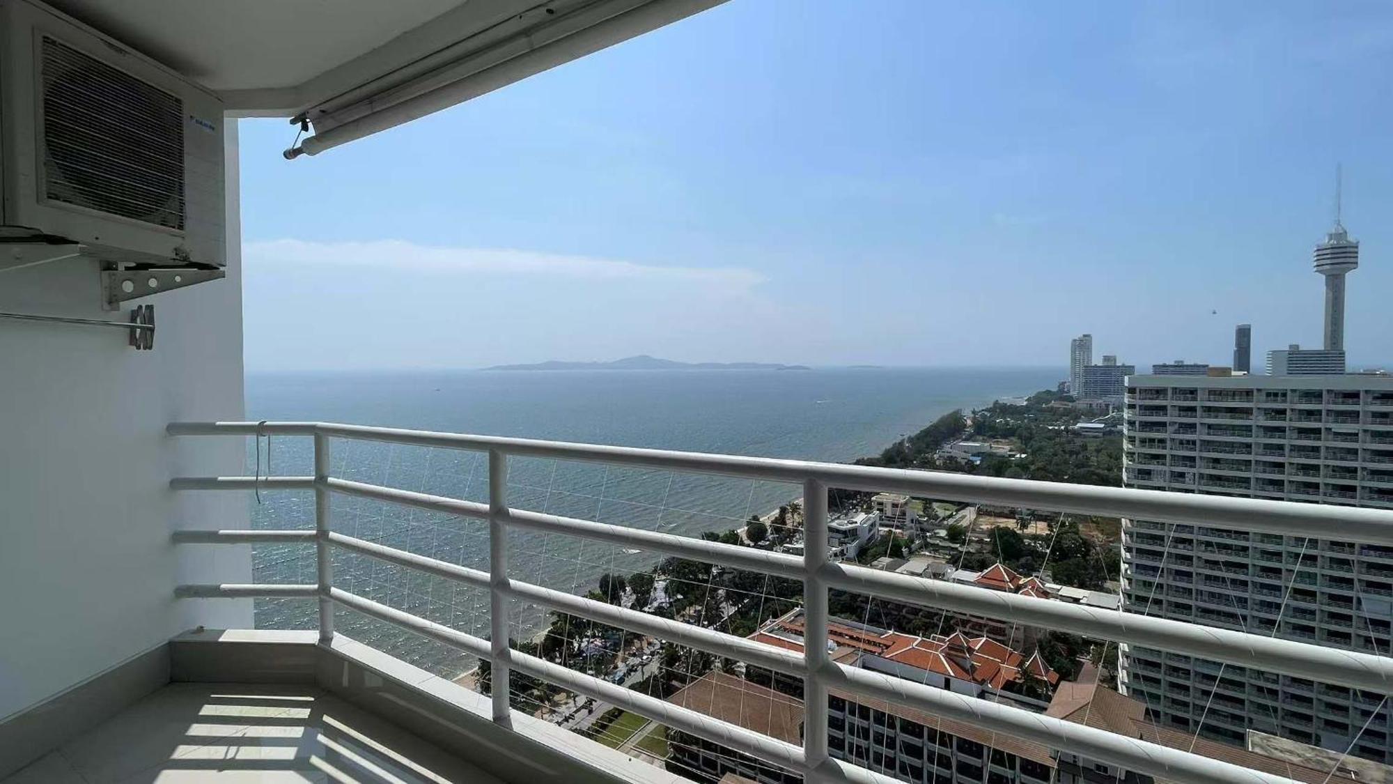 Beautiful Sea View Beach Front Condo Pattaya Bagian luar foto